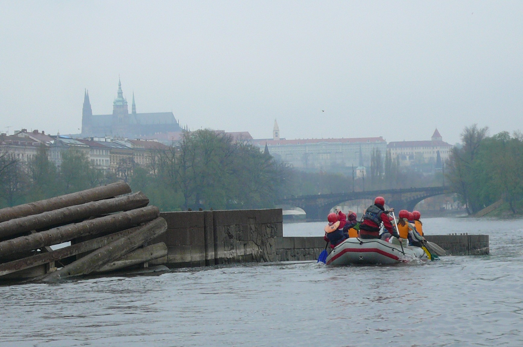 CAL 2008 04 Studna jez za vecera septa 28